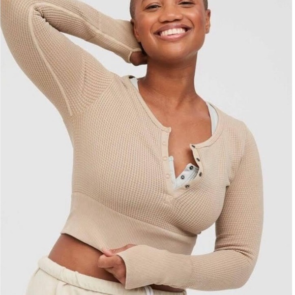 aerie Tops - Aerie Oatmeal Long Sleeve Cropped Waffle Top